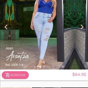 Ropa pantalones y blusas